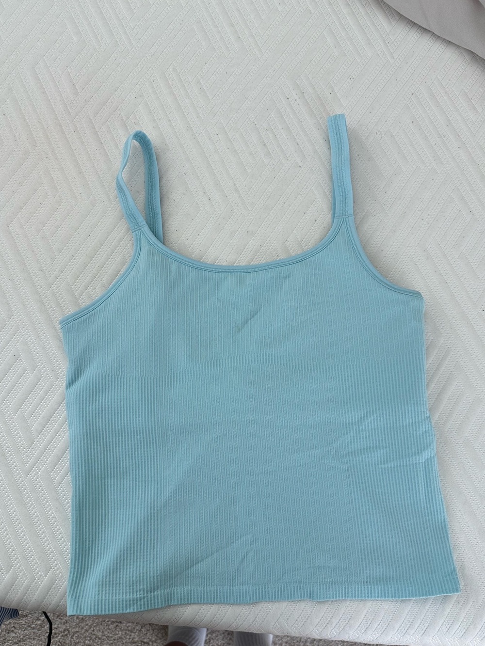 LULULEMON EBB TO STREET SWOOP CROPPED TANK